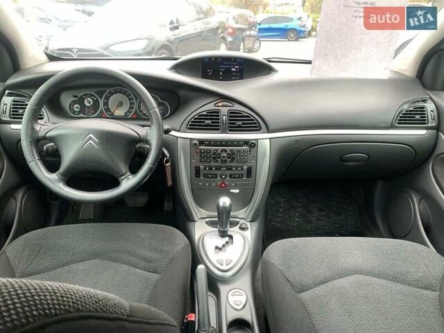 Серый Ситроен С5, объемом двигателя 2 л и пробегом 272 тыс. км за 5390 $, фото 32 на Automoto.ua