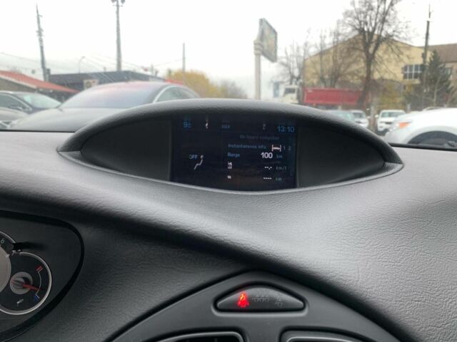 Серый Ситроен С5, объемом двигателя 2 л и пробегом 272 тыс. км за 5390 $, фото 28 на Automoto.ua