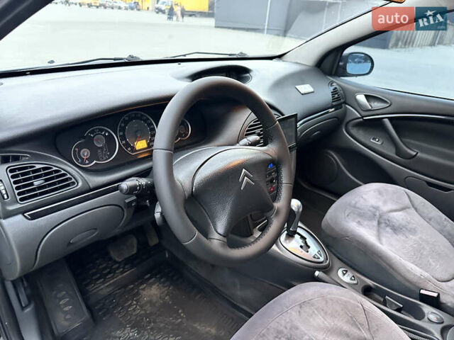 Серый Ситроен С5, объемом двигателя 2 л и пробегом 285 тыс. км за 4900 $, фото 5 на Automoto.ua