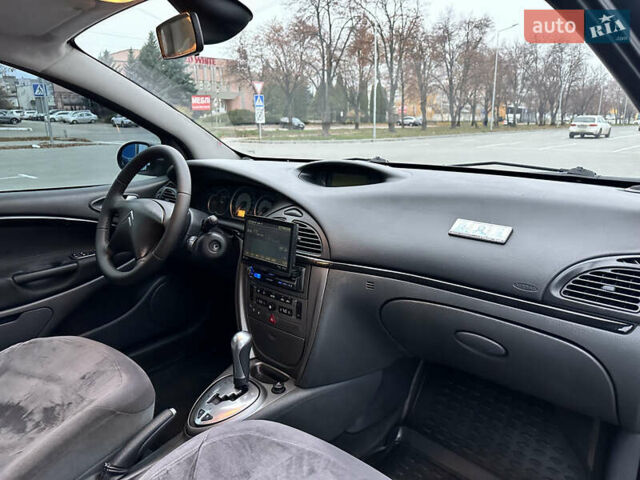 Серый Ситроен С5, объемом двигателя 2 л и пробегом 285 тыс. км за 4900 $, фото 6 на Automoto.ua