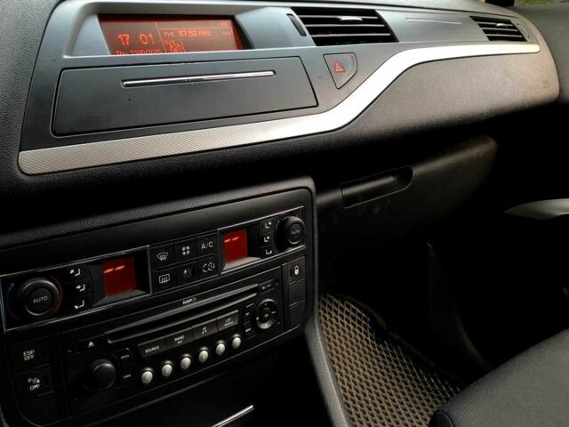 Ситроен С5 2008 в Виннице на Automoto.ua Серый Ситроен С5, объемом двигателя 2.2 л и пробегом 278 тыс. км за 6799 $, фото 17 на Automoto.ua