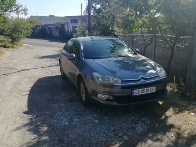 Серый Ситроен С5, объемом двигателя 1.6 л и пробегом 327 тыс. км за 5750 $, фото 2 на Automoto.ua