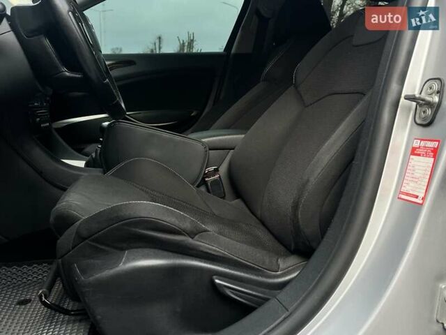 Сірий Сітроен С5, об'ємом двигуна 2.2 л та пробігом 278 тис. км за 6599 $, фото 14 на Automoto.ua