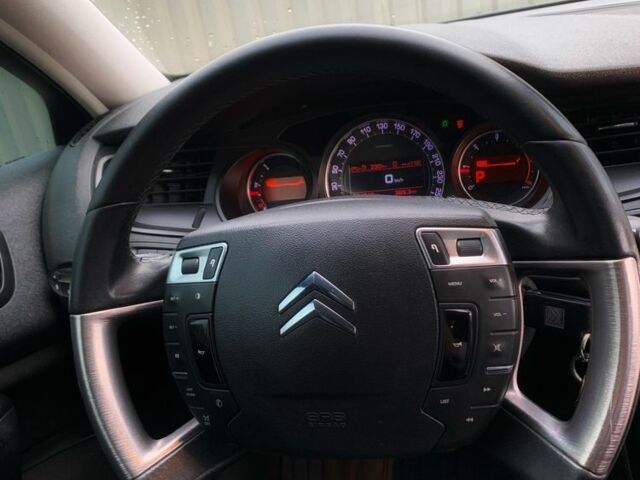 Сірий Сітроен С5, об'ємом двигуна 2 л та пробігом 380 тис. км за 6600 $, фото 16 на Automoto.ua