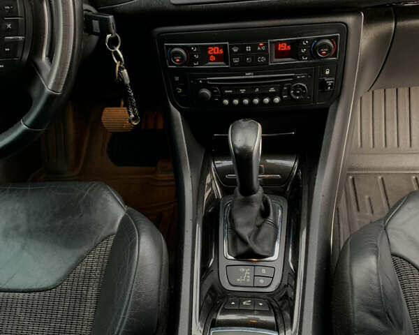 Сірий Сітроен С5, об'ємом двигуна 2 л та пробігом 380 тис. км за 6600 $, фото 15 на Automoto.ua