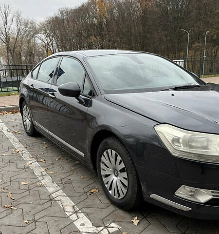 Серый Ситроен С5, объемом двигателя 2 л и пробегом 258 тыс. км за 6500 $, фото 3 на Automoto.ua