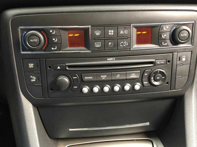 Ситроен С5 2008 в Виннице на Automoto.ua Серый Ситроен С5, объемом двигателя 2.2 л и пробегом 278 тыс. км за 6799 $, фото 18 на Automoto.ua