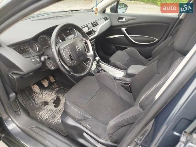 Сірий Сітроен С5, об'ємом двигуна 1.6 л та пробігом 295 тис. км за 5000 $, фото 10 на Automoto.ua