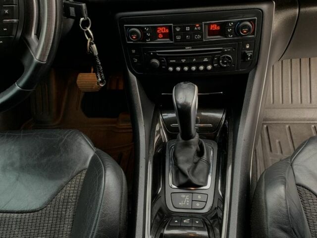 Сірий Сітроен С5, об'ємом двигуна 2 л та пробігом 380 тис. км за 6600 $, фото 15 на Automoto.ua