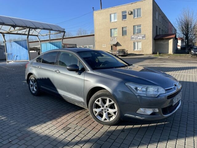 Серый Ситроен С5, объемом двигателя 1.6 л и пробегом 277 тыс. км за 5500 $, фото 2 на Automoto.ua