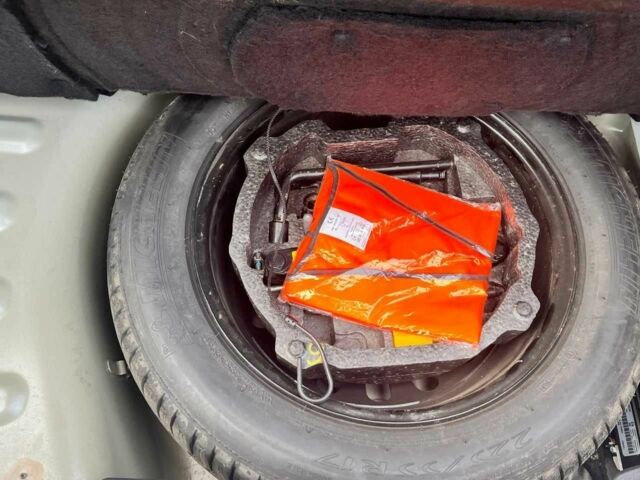 Ситроен С5 2008 в Виннице на Automoto.ua Серый Ситроен С5, объемом двигателя 2.2 л и пробегом 278 тыс. км за 6799 $, фото 5 на Automoto.ua