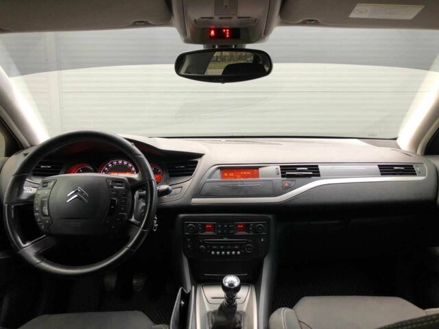 Ситроен С5 2008 в Виннице на Automoto.ua Серый Ситроен С5, объемом двигателя 2.2 л и пробегом 278 тыс. км за 6799 $, фото 12 на Automoto.ua