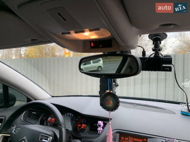 Сірий Сітроен С5, об'ємом двигуна 2 л та пробігом 380 тис. км за 6600 $, фото 14 на Automoto.ua