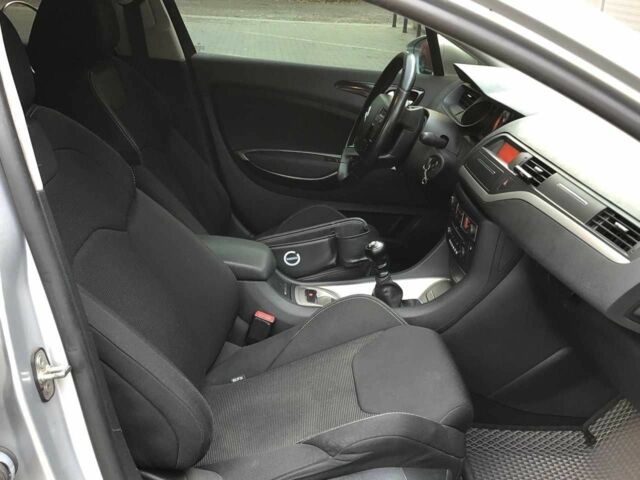 Ситроен С5 2008 в Виннице на Automoto.ua Серый Ситроен С5, объемом двигателя 2.2 л и пробегом 278 тыс. км за 6799 $, фото 10 на Automoto.ua