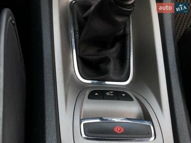 Сірий Сітроен С5, об'ємом двигуна 2.2 л та пробігом 278 тис. км за 6599 $, фото 31 на Automoto.ua