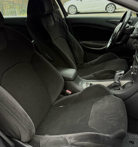 Серый Ситроен С5, объемом двигателя 2 л и пробегом 258 тыс. км за 6500 $, фото 11 на Automoto.ua