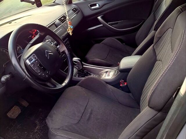 Серый Ситроен С5, объемом двигателя 2 л и пробегом 290 тыс. км за 6300 $, фото 6 на Automoto.ua