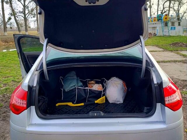 Серый Ситроен С5, объемом двигателя 2 л и пробегом 290 тыс. км за 6300 $, фото 9 на Automoto.ua