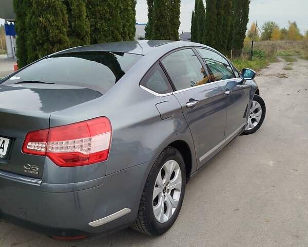 Сітроен С5 2009 у Кременце на Automoto.ua Сірий Сітроен С5, об'ємом двигуна 2 л та пробігом 284 тис. км за 6400 $, фото 14 на Automoto.ua