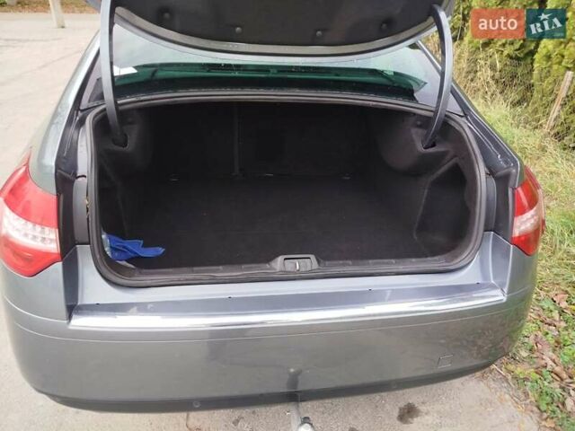 Сітроен С5 2009 у Кременце на Automoto.ua Сірий Сітроен С5, об'ємом двигуна 2 л та пробігом 284 тис. км за 6400 $, фото 25 на Automoto.ua