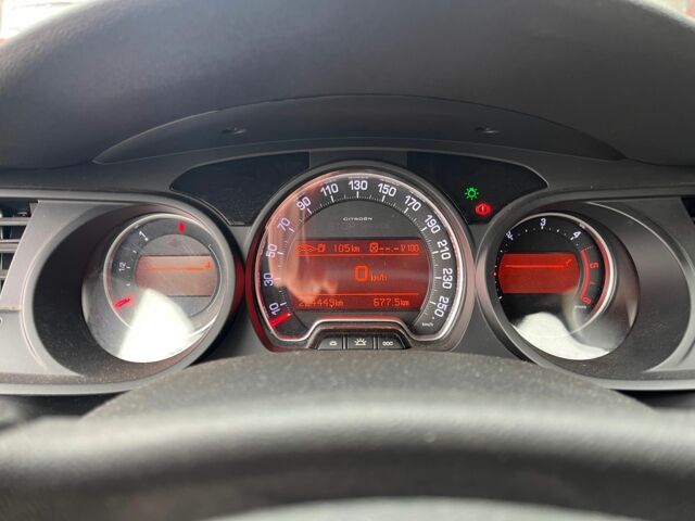 Серый Ситроен С5, объемом двигателя 1.6 л и пробегом 224 тыс. км за 6700 $, фото 3 на Automoto.ua