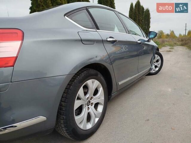 Сітроен С5 2009 у Кременце на Automoto.ua Сірий Сітроен С5, об'ємом двигуна 2 л та пробігом 284 тис. км за 6400 $, фото 7 на Automoto.ua