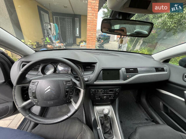 Сірий Сітроен С5, об'ємом двигуна 1.56 л та пробігом 346 тис. км за 5300 $, фото 7 на Automoto.ua