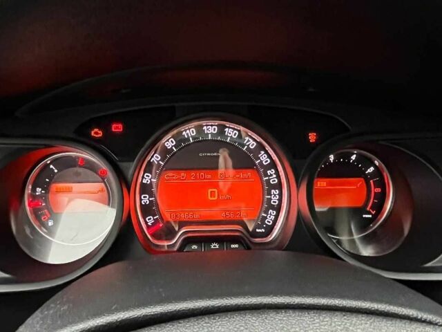 Серый Ситроен С5, объемом двигателя 1.6 л и пробегом 184 тыс. км за 6600 $, фото 11 на Automoto.ua