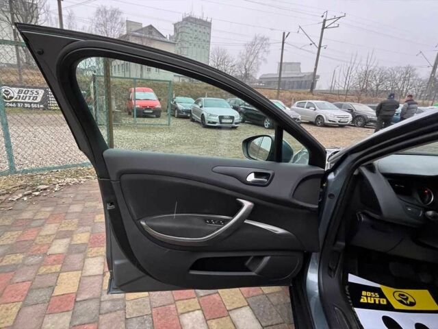 Сірий Сітроен С5, об'ємом двигуна 1.6 л та пробігом 184 тис. км за 7300 $, фото 9 на Automoto.ua