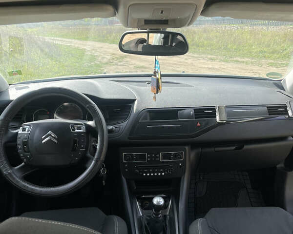 Сітроен С5 2010 у Верховине на Automoto.ua Сірий Сітроен С5, об'ємом двигуна 1.6 л та пробігом 230 тис. км за 4500 $, фото 6 на Automoto.ua