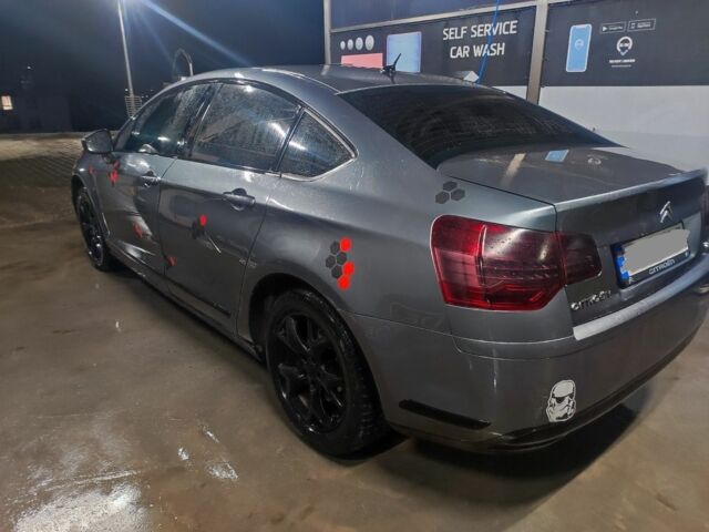 Серый Ситроен С5, объемом двигателя 0 л и пробегом 250 тыс. км за 4800 $, фото 3 на Automoto.ua