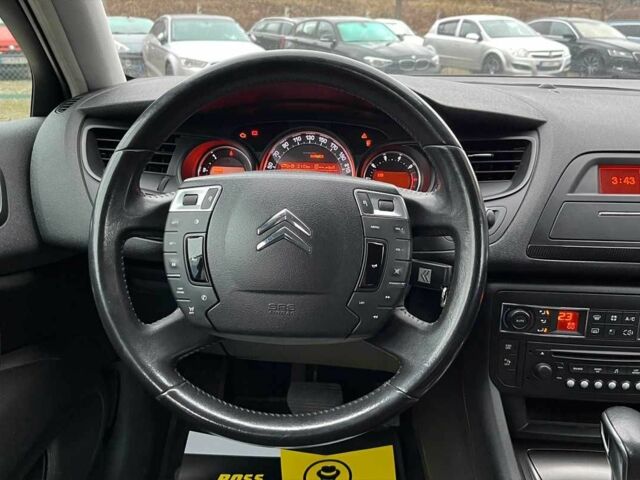 Серый Ситроен С5, объемом двигателя 1.6 л и пробегом 184 тыс. км за 6600 $, фото 19 на Automoto.ua