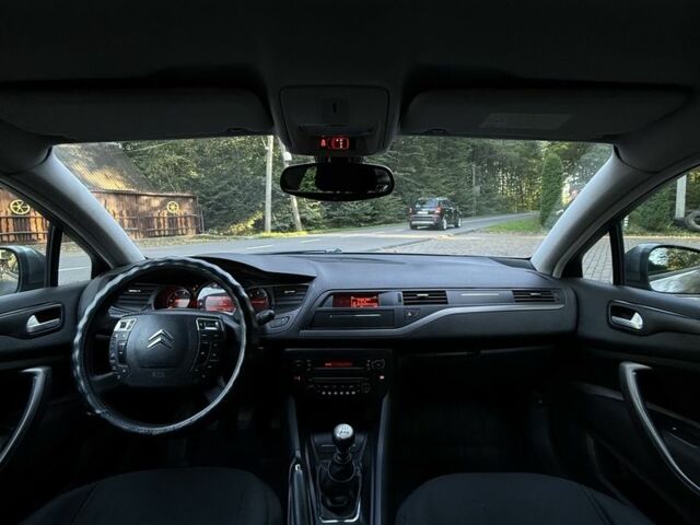 Сірий Сітроен С5, об'ємом двигуна 2 л та пробігом 411 тис. км за 3750 $, фото 21 на Automoto.ua