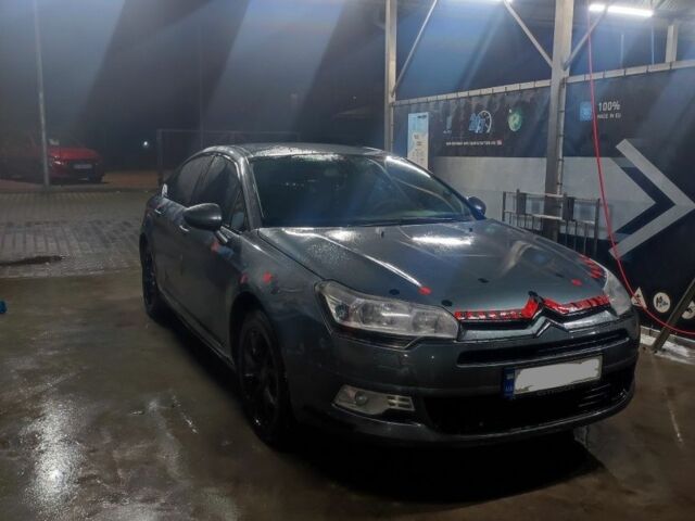 Серый Ситроен С5, объемом двигателя 0 л и пробегом 250 тыс. км за 4800 $, фото 1 на Automoto.ua