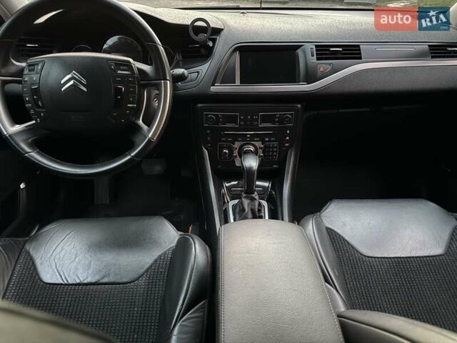 Серый Ситроен С5, объемом двигателя 2.18 л и пробегом 333 тыс. км за 8700 $, фото 17 на Automoto.ua