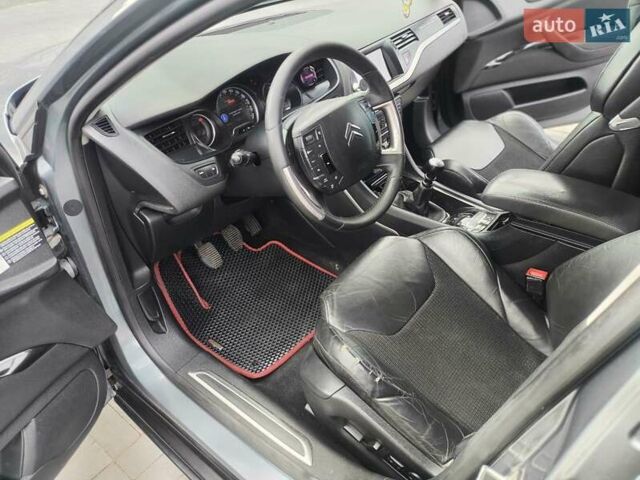 Серый Ситроен С5, объемом двигателя 2 л и пробегом 253 тыс. км за 7300 $, фото 10 на Automoto.ua