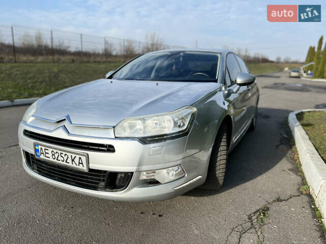 Серый Ситроен С5, объемом двигателя 2 л и пробегом 250 тыс. км за 6500 $, фото 3 на Automoto.ua