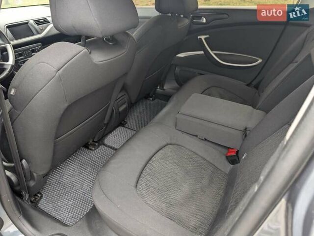 Серый Ситроен С5, объемом двигателя 1.56 л и пробегом 254 тыс. км за 6750 $, фото 18 на Automoto.ua
