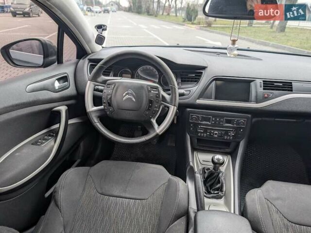 Серый Ситроен С5, объемом двигателя 1.56 л и пробегом 254 тыс. км за 6750 $, фото 8 на Automoto.ua