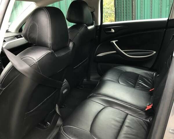 Сірий Сітроен С5, об'ємом двигуна 1.6 л та пробігом 226 тис. км за 8600 $, фото 9 на Automoto.ua