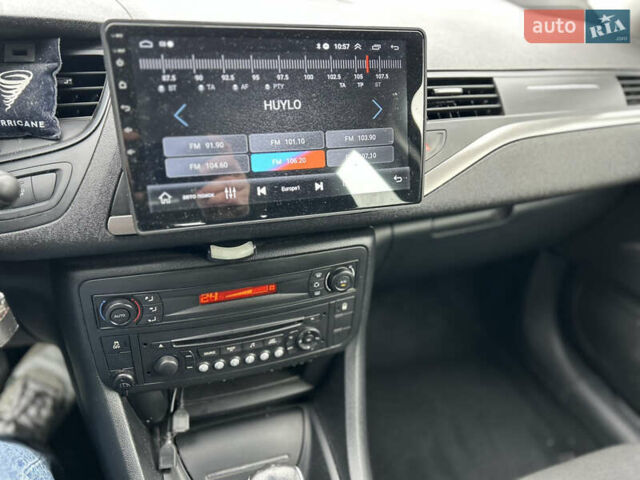 Сірий Сітроен С5, об'ємом двигуна 1.6 л та пробігом 186 тис. км за 7850 $, фото 20 на Automoto.ua