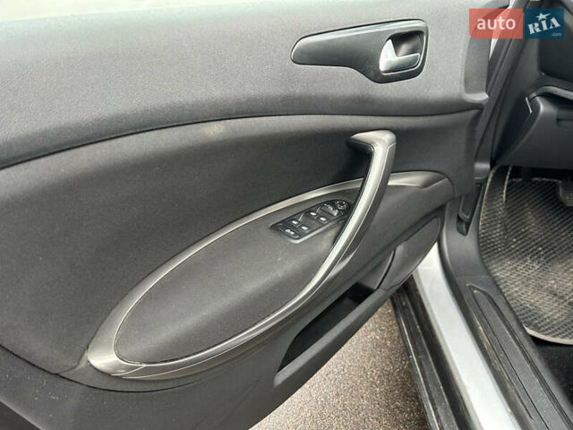 Сірий Сітроен С5, об'ємом двигуна 1.6 л та пробігом 186 тис. км за 7850 $, фото 5 на Automoto.ua