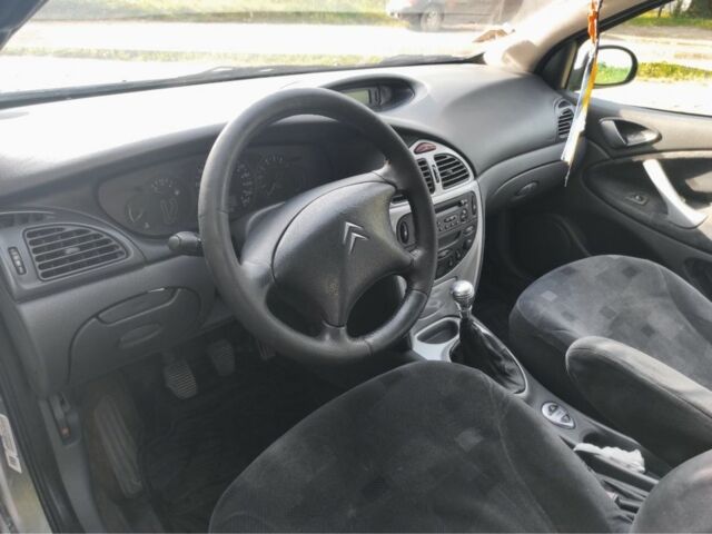 Серый Ситроен С5, объемом двигателя 2 л и пробегом 340 тыс. км за 1550 $, фото 18 на Automoto.ua