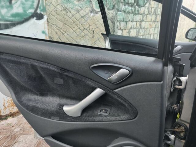 Серый Ситроен С5, объемом двигателя 2 л и пробегом 340 тыс. км за 1550 $, фото 6 на Automoto.ua