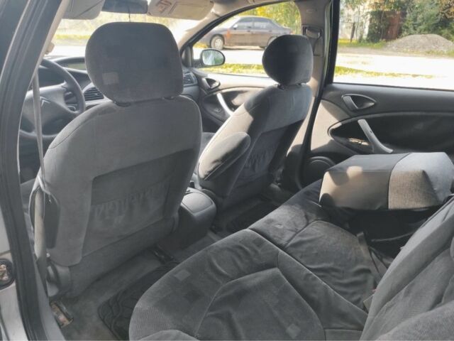 Серый Ситроен С5, объемом двигателя 2 л и пробегом 340 тыс. км за 1550 $, фото 2 на Automoto.ua