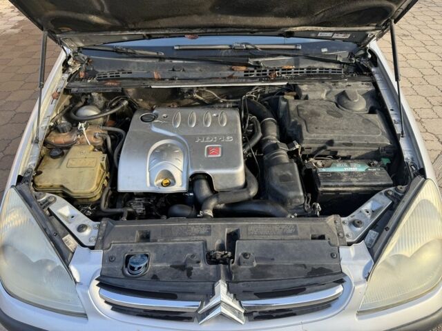 Серый Ситроен С5, объемом двигателя 2.2 л и пробегом 222 тыс. км за 2375 $, фото 8 на Automoto.ua