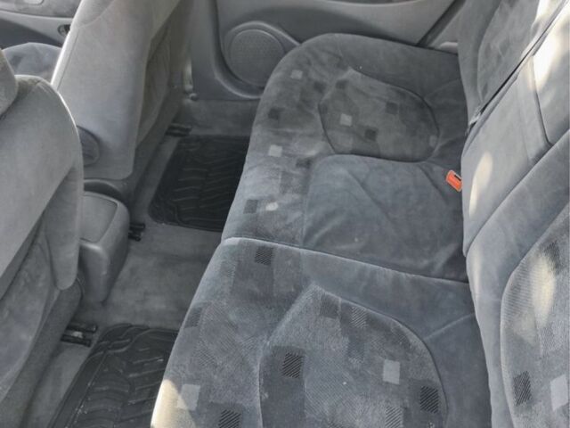 Серый Ситроен С5, объемом двигателя 2 л и пробегом 340 тыс. км за 1550 $, фото 13 на Automoto.ua