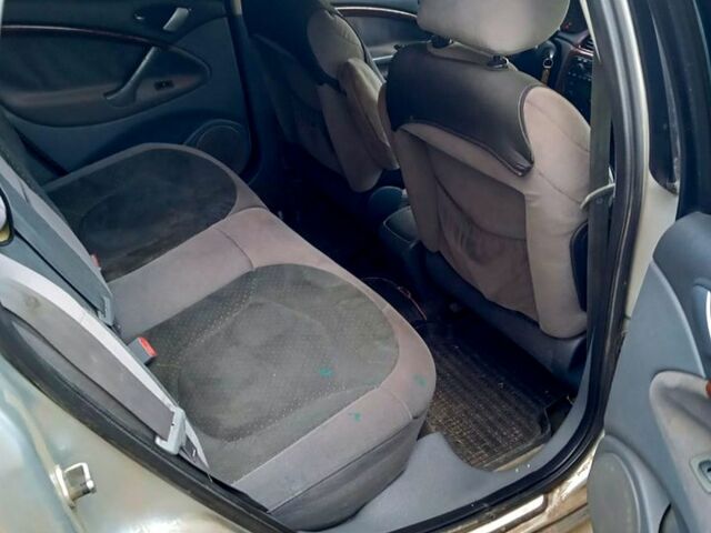 Сірий Сітроен С5, об'ємом двигуна 2.2 л та пробігом 0 тис. км за 3500 $, фото 5 на Automoto.ua