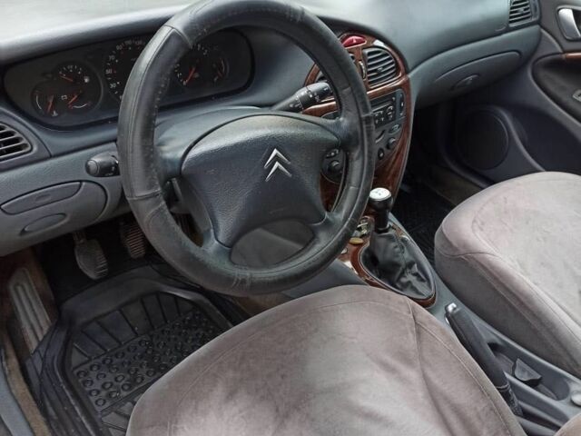 Серый Ситроен С5, объемом двигателя 2.2 л и пробегом 2 тыс. км за 2800 $, фото 2 на Automoto.ua