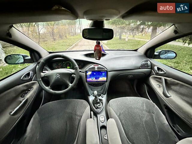 Сірий Сітроен С5, об'ємом двигуна 2 л та пробігом 360 тис. км за 2950 $, фото 7 на Automoto.ua